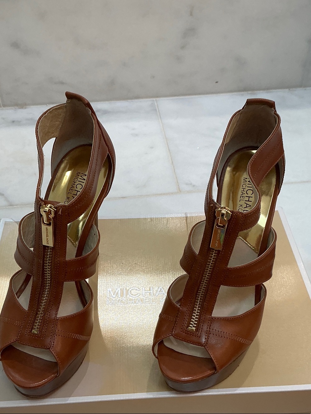 MICHAEL Michael Kors Brown Leather Zip-Strap Platform Heels 8 1/2 excellent with